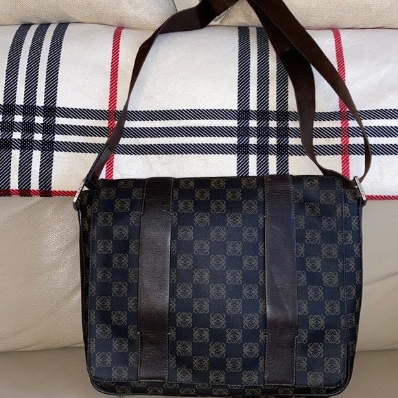 LOEWE Authentic messenger bag unisex - Picture 1 of 14